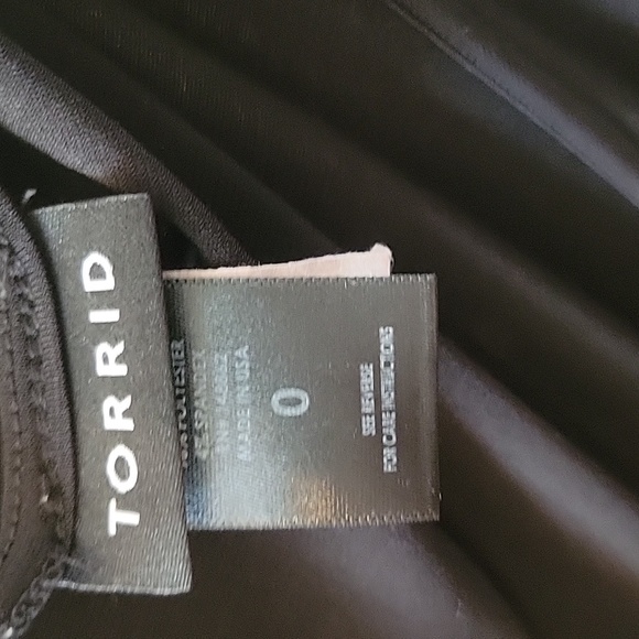 Torrid Blouse - Picture 2 of 3